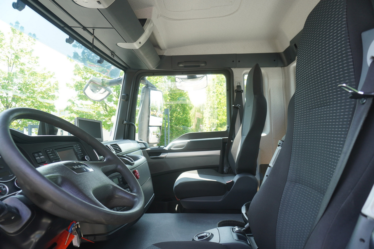 Crane truck MAN TGS 26.360 Flatbed / Fassi F175 7.7 T / steered 3rd axle: picture 22 Crane truck MAN TGS 26.360 Flatbed / Fassi F175 7.7 T / steered 3rd axle: picture 22