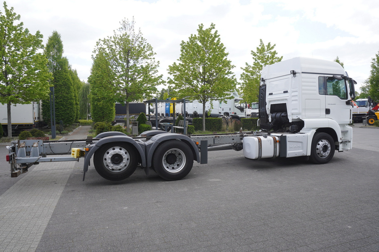 MAN TGS 26.420 / 7.5 m chassis / 14.5 t load cap. / Sleeping cab - Cab chassis truck: picture 5 MAN TGS 26.420 / 7.5 m chassis / 14.5 t load cap. / Sleeping cab - Cab chassis truck: picture 5