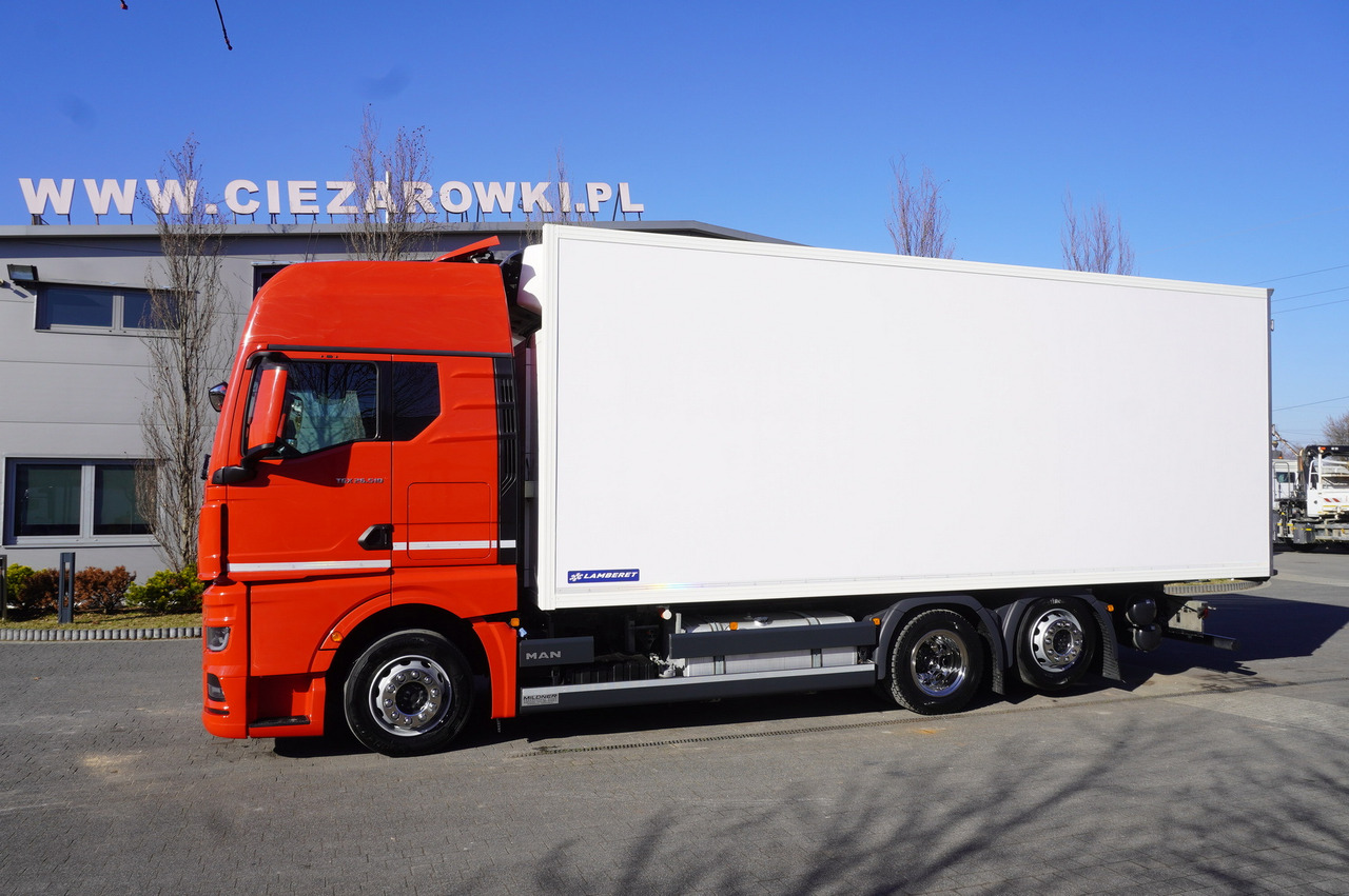 MAN TGX 26.510 / 2022 / New Lamberet refrigerator bitemperature/ Carrier Supra 1150 MT / 4 units - Refrigerator truck: picture 2 MAN TGX 26.510 / 2022 / New Lamberet refrigerator bitemperature/ Carrier Supra 1150 MT / 4 units - Refrigerator truck: picture 2