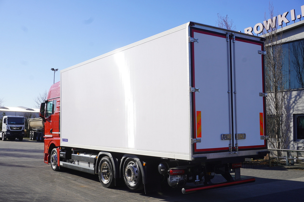 MAN TGX 26.510 / 2022 / New Lamberet refrigerator bitemperature/ Carrier Supra 1150 MT / 4 units - Refrigerator truck: picture 3 MAN TGX 26.510 / 2022 / New Lamberet refrigerator bitemperature/ Carrier Supra 1150 MT / 4 units - Refrigerator truck: picture 3