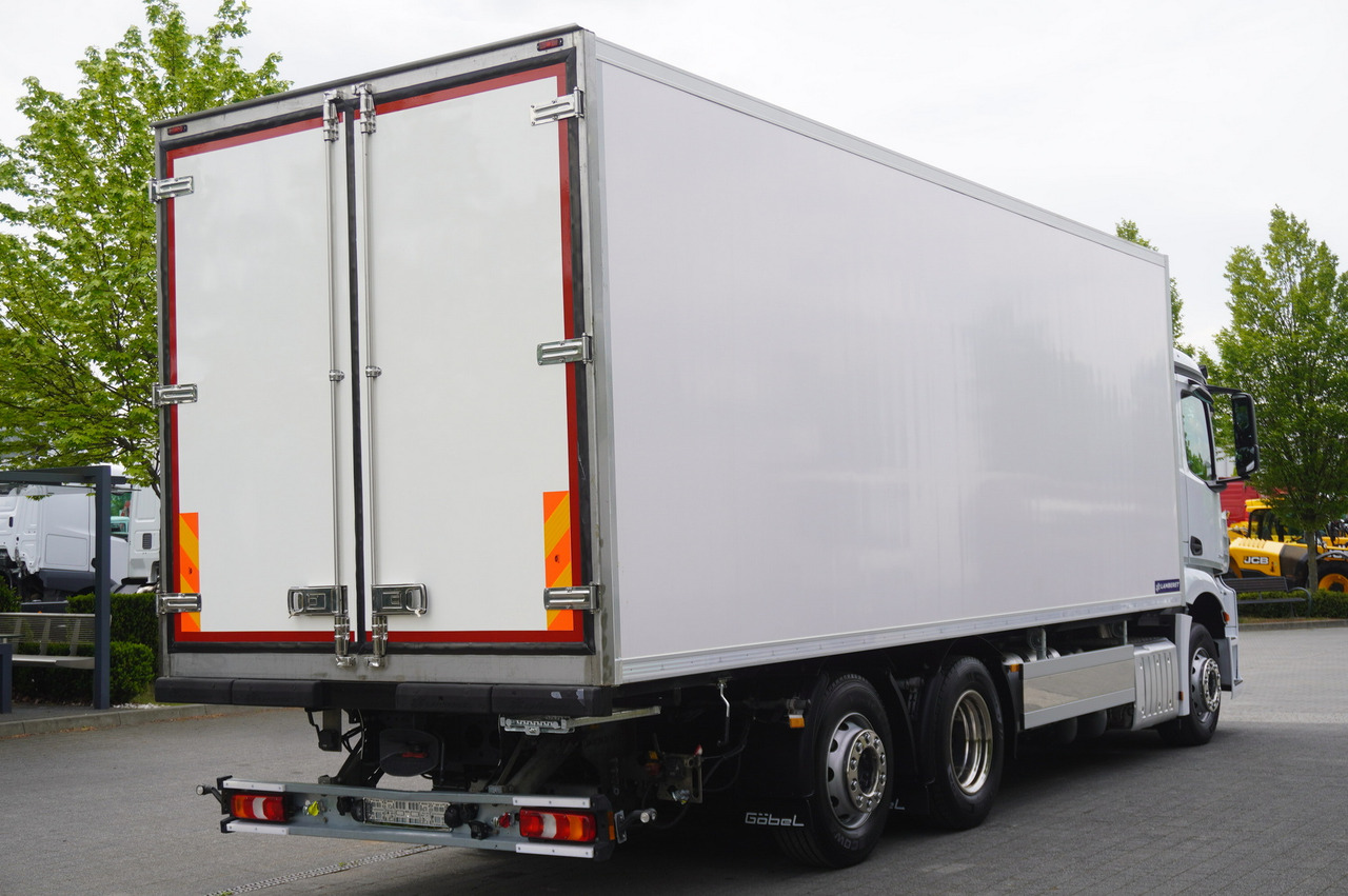 MERCEDES-BENZ 2543 / NEW Lamberet refrigerator/ 160 tho. km / steered 3rd axle - Refrigerator truck: picture 4 MERCEDES-BENZ 2543 / NEW Lamberet refrigerator/ 160 tho. km / steered 3rd axle - Refrigerator truck: picture 4