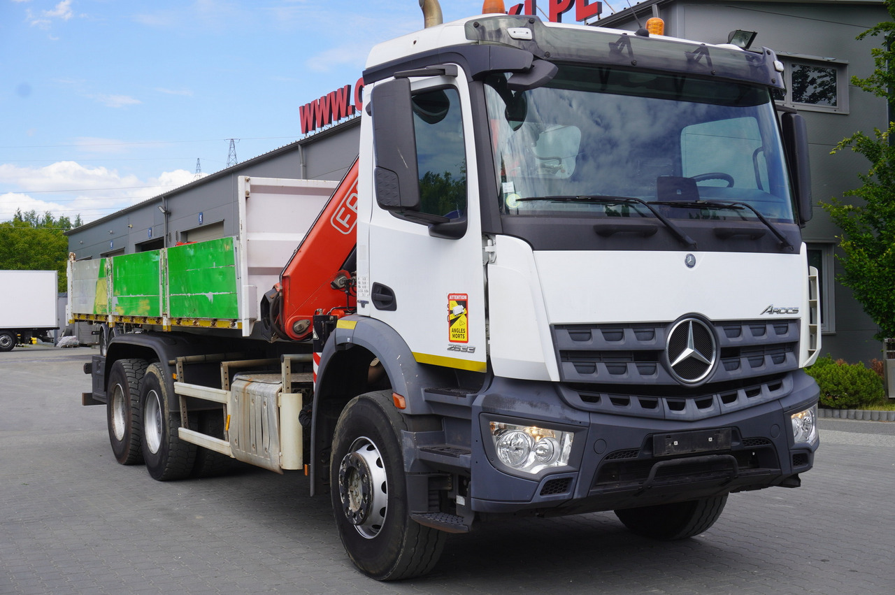 MERCEDES-BENZ AROCS 2633 6x4 / 5.5 T crane FASSI F135 / Tipper 15 EPAL - Tipper, Crane truck: picture 2 MERCEDES-BENZ AROCS 2633 6x4 / 5.5 T crane FASSI F135 / Tipper 15 EPAL - Tipper, Crane truck: picture 2