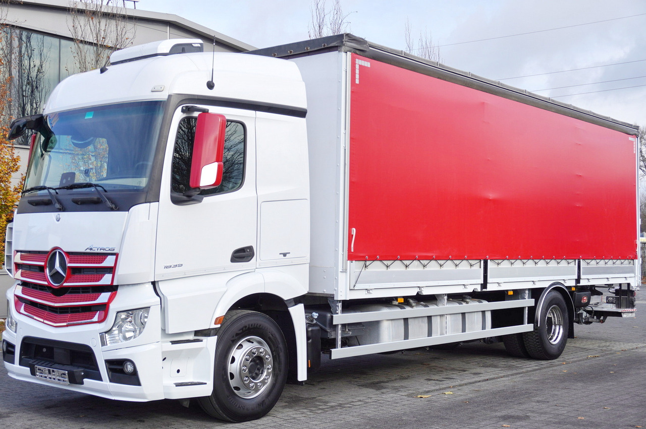 MERCEDES-BENZ Actros 1835 E6 4×2 / Curtainsider 21 pallets / tail lift 1.5t - Curtainsider truck: picture 1 MERCEDES-BENZ Actros 1835 E6 4×2 / Curtainsider 21 pallets / tail lift 1.5t - Curtainsider truck: picture 1