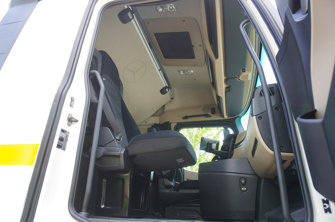 Leasing of MERCEDES-BENZ Actros 2542 / NEW tow truck / steered 3rd axle MERCEDES-BENZ Actros 2542 / NEW tow truck / steered 3rd axle: picture 30