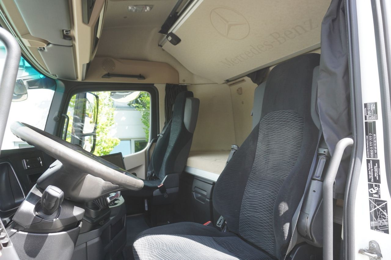 Leasing of MERCEDES-BENZ Actros 2542 / NEW tow truck / steered 3rd axle MERCEDES-BENZ Actros 2542 / NEW tow truck / steered 3rd axle: picture 19