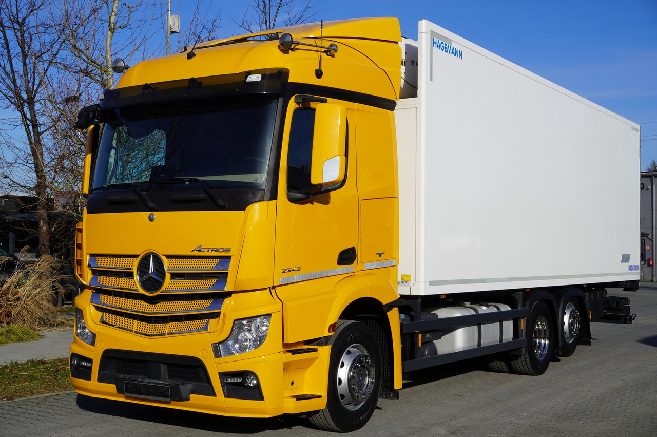 MERCEDES-BENZ Actros 2543 E6 6×2 / Refrigerated truck / ATP/FRC / 20 pallets / 260000 km!!! - Refrigerator truck: picture 2 MERCEDES-BENZ Actros 2543 E6 6×2 / Refrigerated truck / ATP/FRC / 20 pallets / 260000 km!!! - Refrigerator truck: picture 2