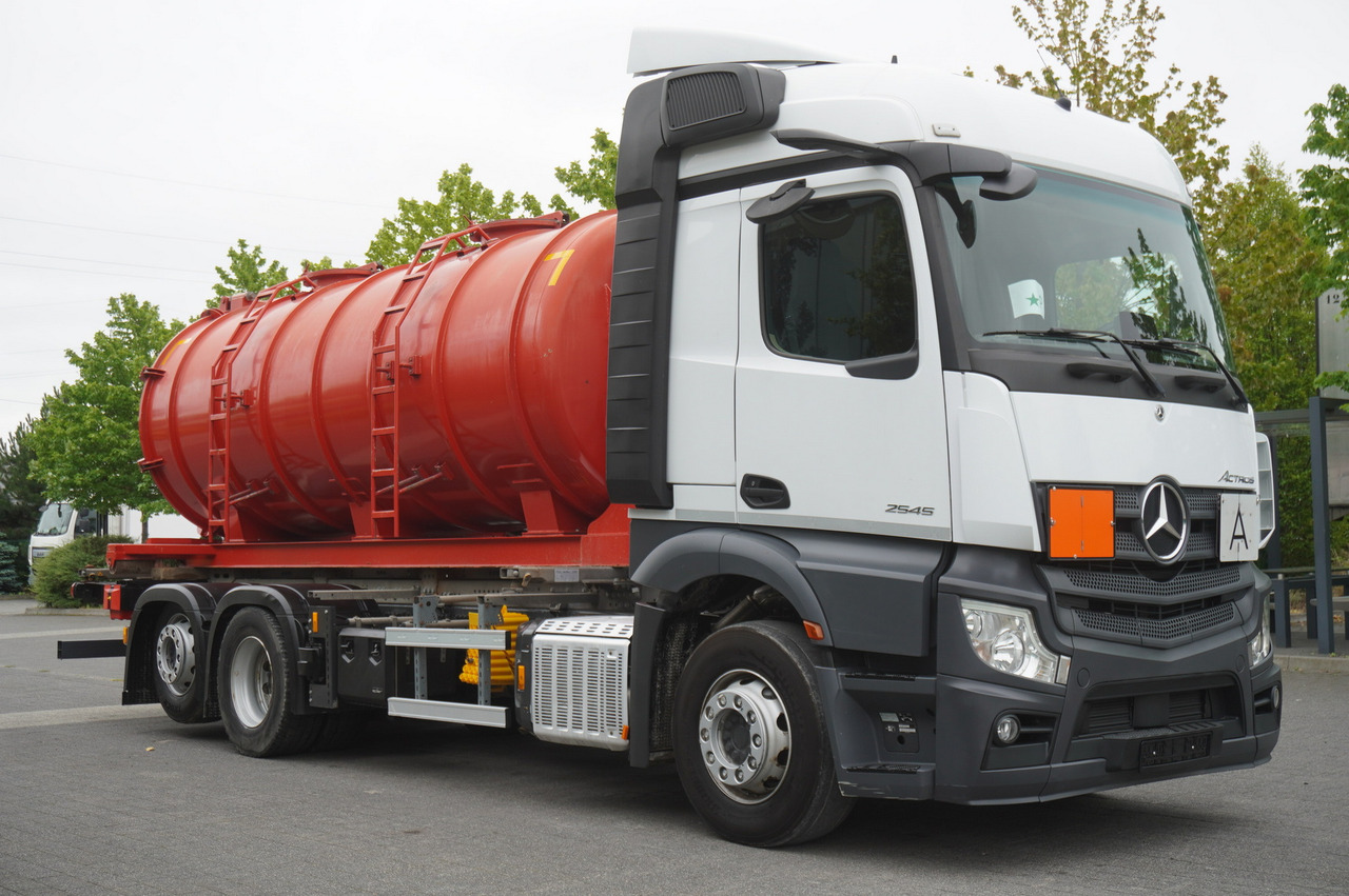 Leasing of MERCEDES-BENZ Actros 2545 6 × 2 MP5 / NEW septic barrel 13000 L MERCEDES-BENZ Actros 2545 6 × 2 MP5 / NEW septic barrel 13000 L: picture 6 Leasing of MERCEDES-BENZ Actros 2545 6 × 2 MP5 / NEW septic barrel 13000 L MERCEDES-BENZ Actros 2545 6 × 2 MP5 / NEW septic barrel 13000 L: picture 6