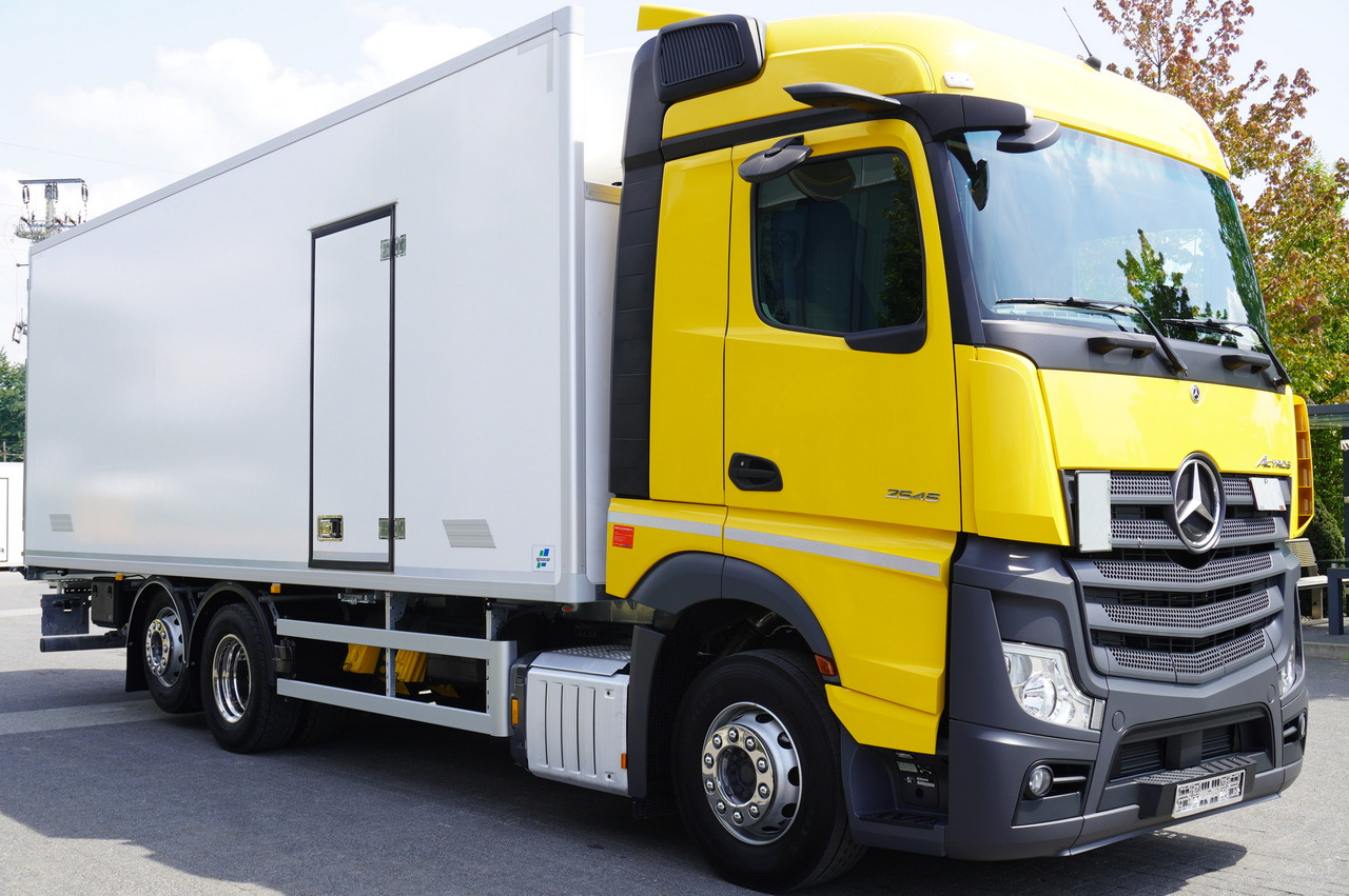MERCEDES-BENZ Actros 2545 MP5 6×2 E6 / NEW Igloocar refrigerator / 19 pallets - Refrigerator truck: picture 5 MERCEDES-BENZ Actros 2545 MP5 6×2 E6 / NEW Igloocar refrigerator / 19 pallets - Refrigerator truck: picture 5