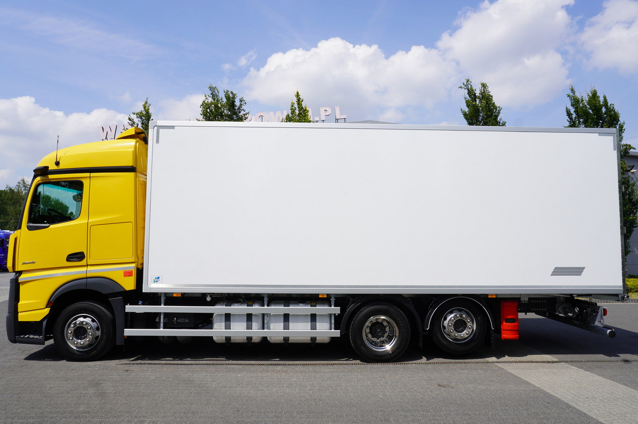 MERCEDES-BENZ Actros 2545 MP5 6×2 E6 / NEW Igloocar refrigerator / 19 pallets - Refrigerator truck: picture 2 MERCEDES-BENZ Actros 2545 MP5 6×2 E6 / NEW Igloocar refrigerator / 19 pallets - Refrigerator truck: picture 2
