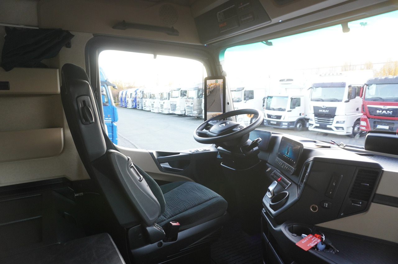 Leasing of MERCEDES-BENZ Actros 2546 MP5 6x2 / NEW Tow truck 9.5 m / Lounge cabin MERCEDES-BENZ Actros 2546 MP5 6x2 / NEW Tow truck 9.5 m / Lounge cabin: picture 23 Leasing of MERCEDES-BENZ Actros 2546 MP5 6x2 / NEW Tow truck 9.5 m / Lounge cabin MERCEDES-BENZ Actros 2546 MP5 6x2 / NEW Tow truck 9.5 m / Lounge cabin: picture 23