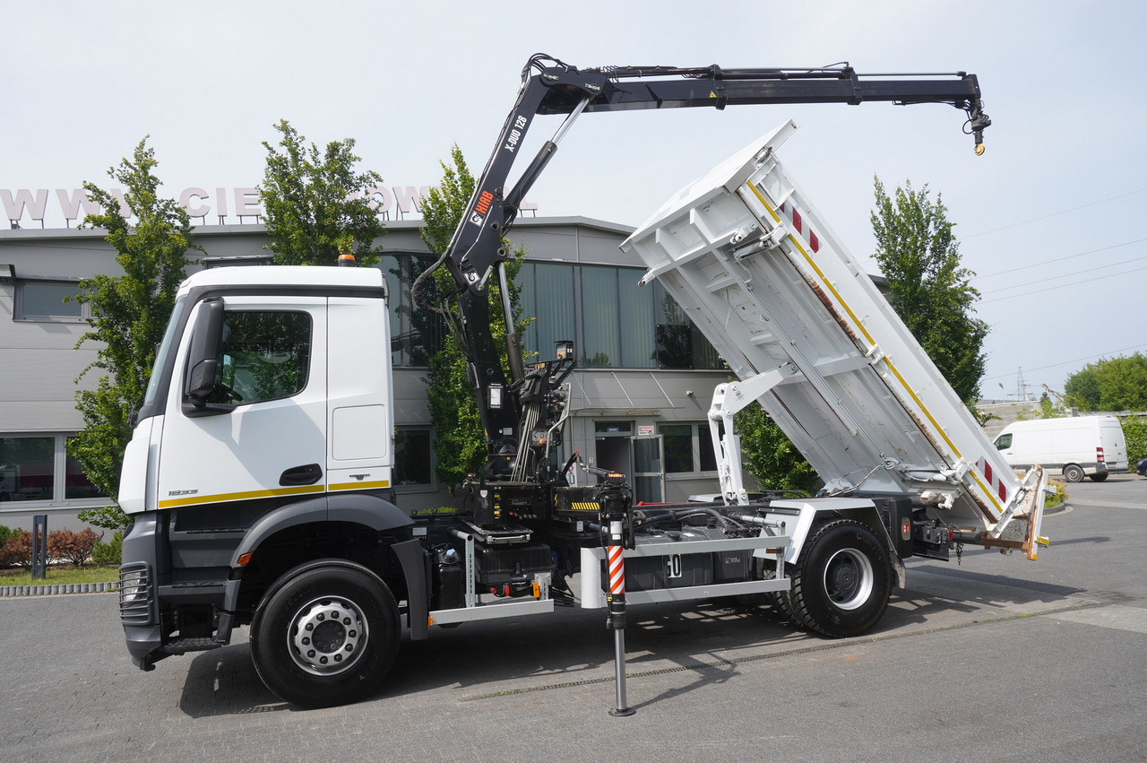 MERCEDES-BENZ Arocs 1833 / 87,000 km!!! / Hds HIAB X-DUO 128 B-2 / three-sided tipper - Tipper, Crane truck: picture 4 MERCEDES-BENZ Arocs 1833 / 87,000 km!!! / Hds HIAB X-DUO 128 B-2 / three-sided tipper - Tipper, Crane truck: picture 4