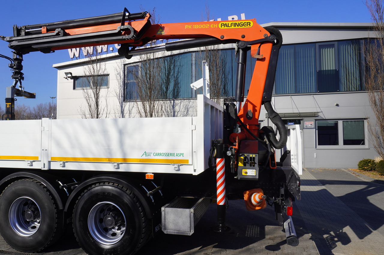 RENAULT C380 / 6x4 / HDS Palfinger PK 18002-EH 6000 kg - Mobile crane: picture 5 RENAULT C380 / 6x4 / HDS Palfinger PK 18002-EH 6000 kg - Mobile crane: picture 5