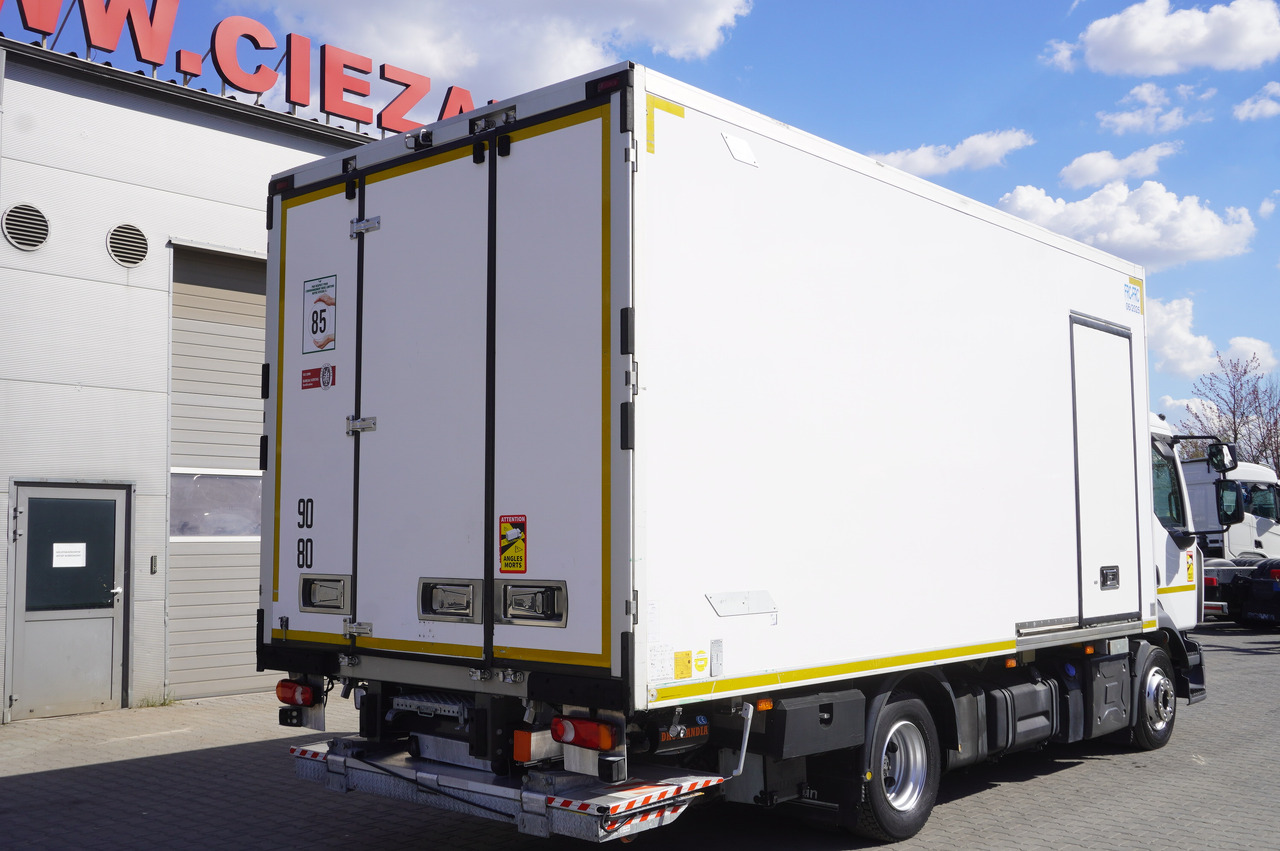 RENAULT D12 / Lamberet refrigerated truck / Dhollandia tail lift 1500 kg / 130 thousand km !! - Refrigerator truck: picture 3 RENAULT D12 / Lamberet refrigerated truck / Dhollandia tail lift 1500 kg / 130 thousand km !! - Refrigerator truck: picture 3
