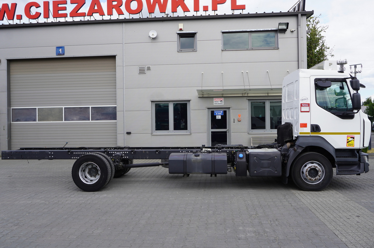 RENAULT D16 / Chassis 7.1 m / Differential lock - Container transporter/ Swap body truck: picture 2 RENAULT D16 / Chassis 7.1 m / Differential lock - Container transporter/ Swap body truck: picture 2