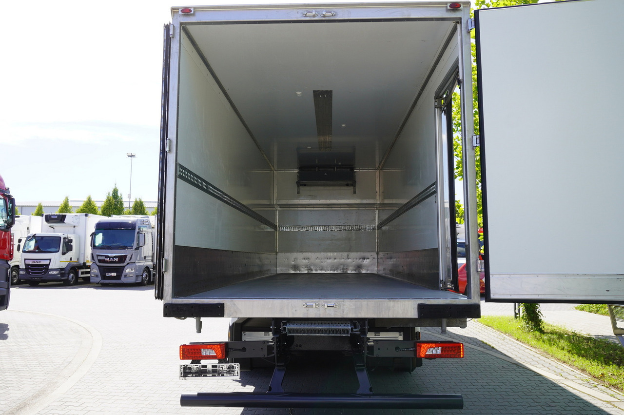 SCANIA R500 / Lecapitaine refrigerator 20 EPAL / Carrier Supra 950 / Steered 3rd axle - Refrigerator truck: picture 5 SCANIA R500 / Lecapitaine refrigerator 20 EPAL / Carrier Supra 950 / Steered 3rd axle - Refrigerator truck: picture 5