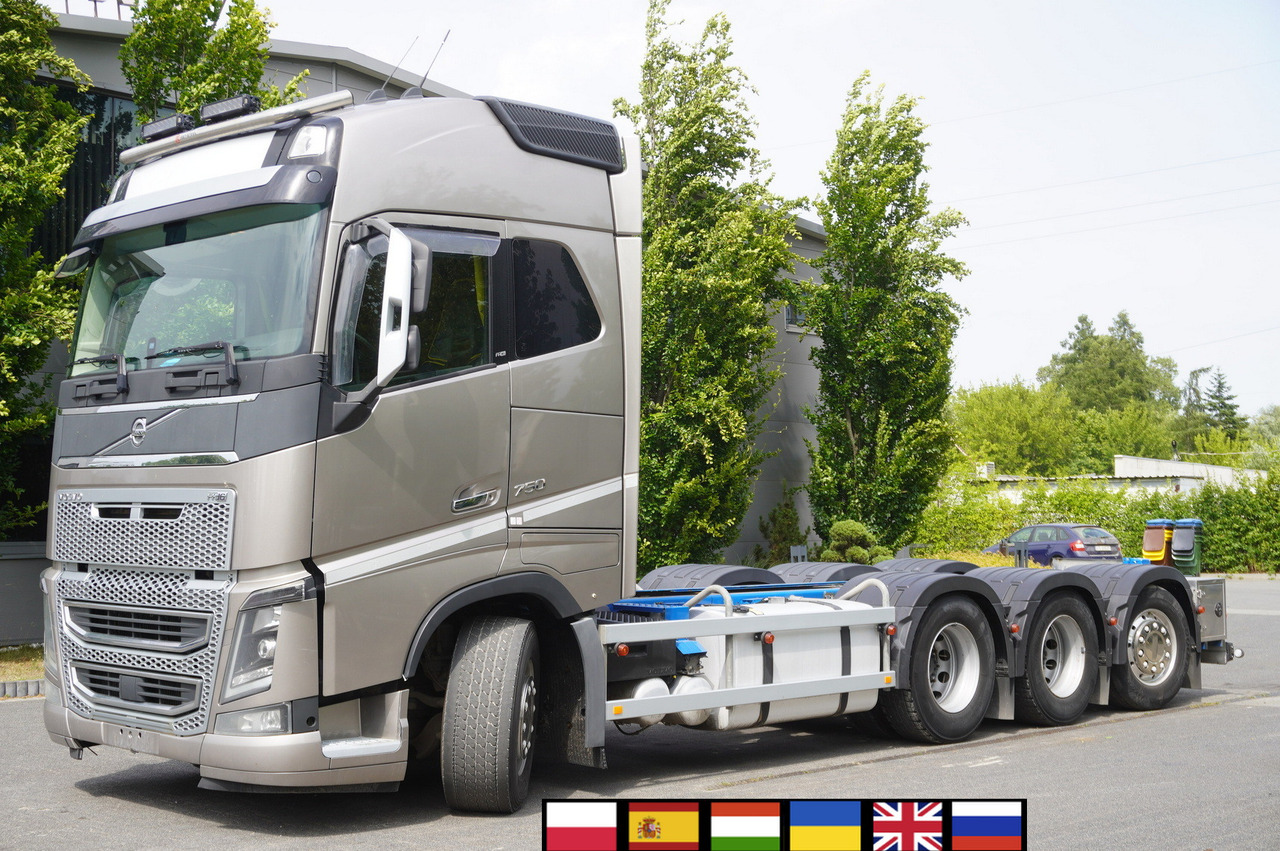 VOLVO FH16 750 8x4x4 / 750 HP! / Frame 685 cm / Steered 4th axle - Cab chassis truck: picture 1 VOLVO FH16 750 8x4x4 / 750 HP! / Frame 685 cm / Steered 4th axle - Cab chassis truck: picture 1