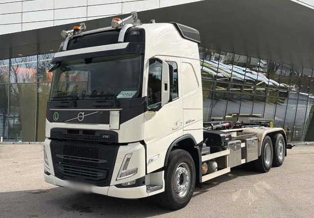 VOLVO FM 460 6X2*4 / HIAB ULT21S61 hooklift / 50 tho. km! / 2022 - Hook lift truck: picture 1 VOLVO FM 460 6X2*4 / HIAB ULT21S61 hooklift / 50 tho. km! / 2022 - Hook lift truck: picture 1