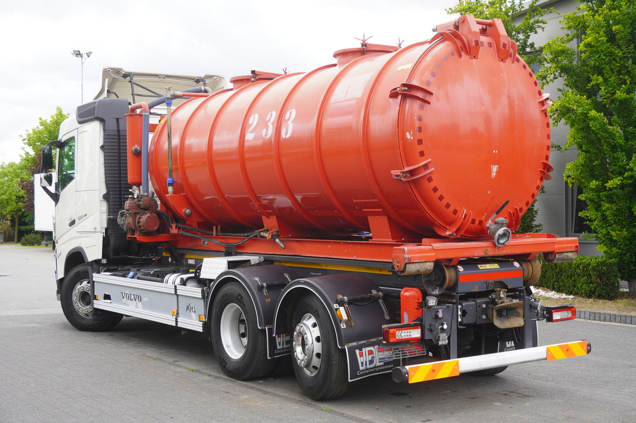 VOLVO Volvo FH 500 / Septic barrel 13000 l / Hook lift 21 t / 2022 / 3rd axle steered / 2 units - Hook lift truck: picture 5 VOLVO Volvo FH 500 / Septic barrel 13000 l / Hook lift 21 t / 2022 / 3rd axle steered / 2 units - Hook lift truck: picture 5