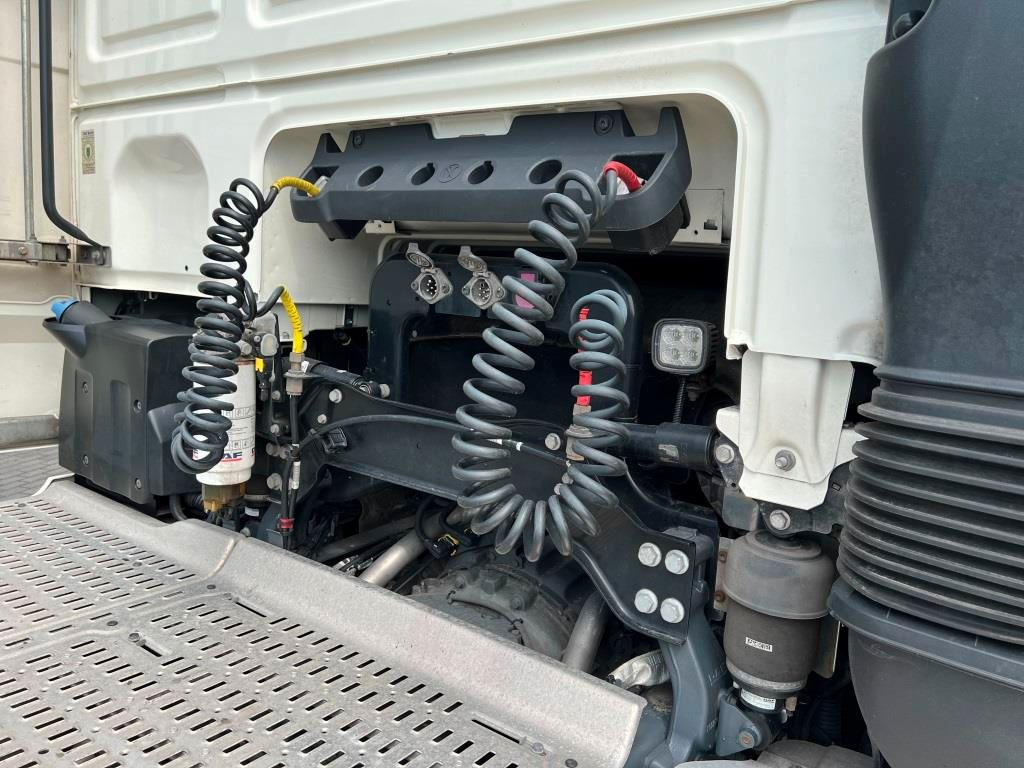 DAF XF 480 FT SSC Intarder Standklima 2x Tank 1185 L - Tractor unit: picture 5 DAF XF 480 FT SSC Intarder Standklima 2x Tank 1185 L - Tractor unit: picture 5