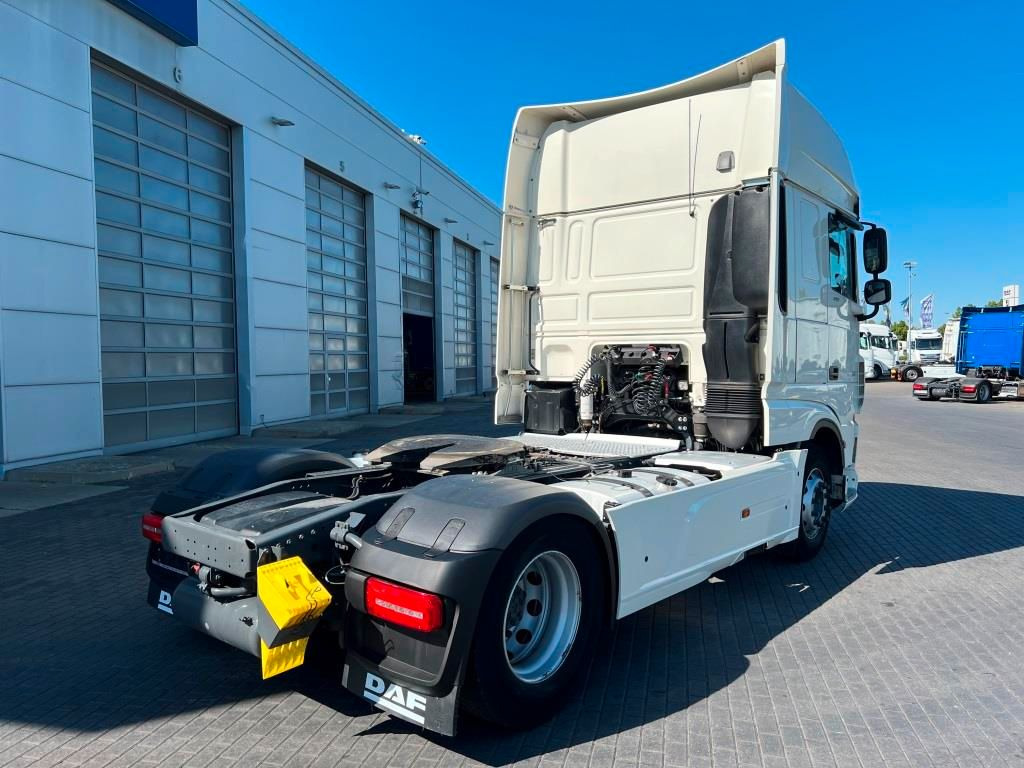 DAF XF 480 FT SSC Retarder Standklima new Tyres - Tractor unit: picture 4 DAF XF 480 FT SSC Retarder Standklima new Tyres - Tractor unit: picture 4