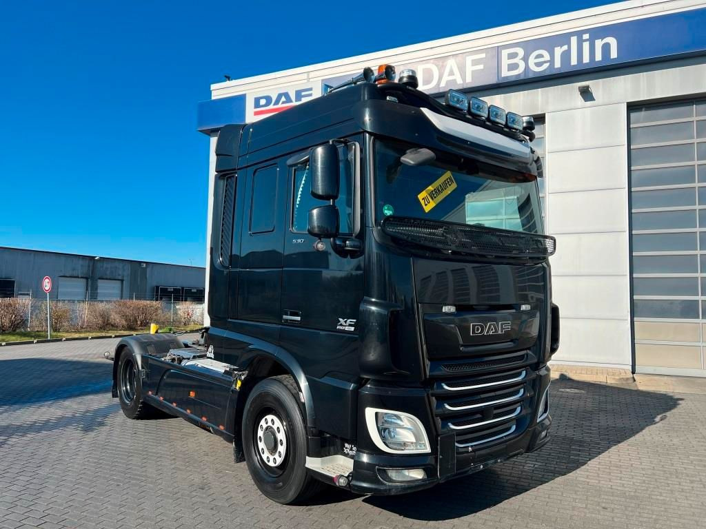 DAF XF 530 FT SC 4x4 PXP Intarder Kipphydraulik - Tractor unit: picture 1 DAF XF 530 FT SC 4x4 PXP Intarder Kipphydraulik - Tractor unit: picture 1