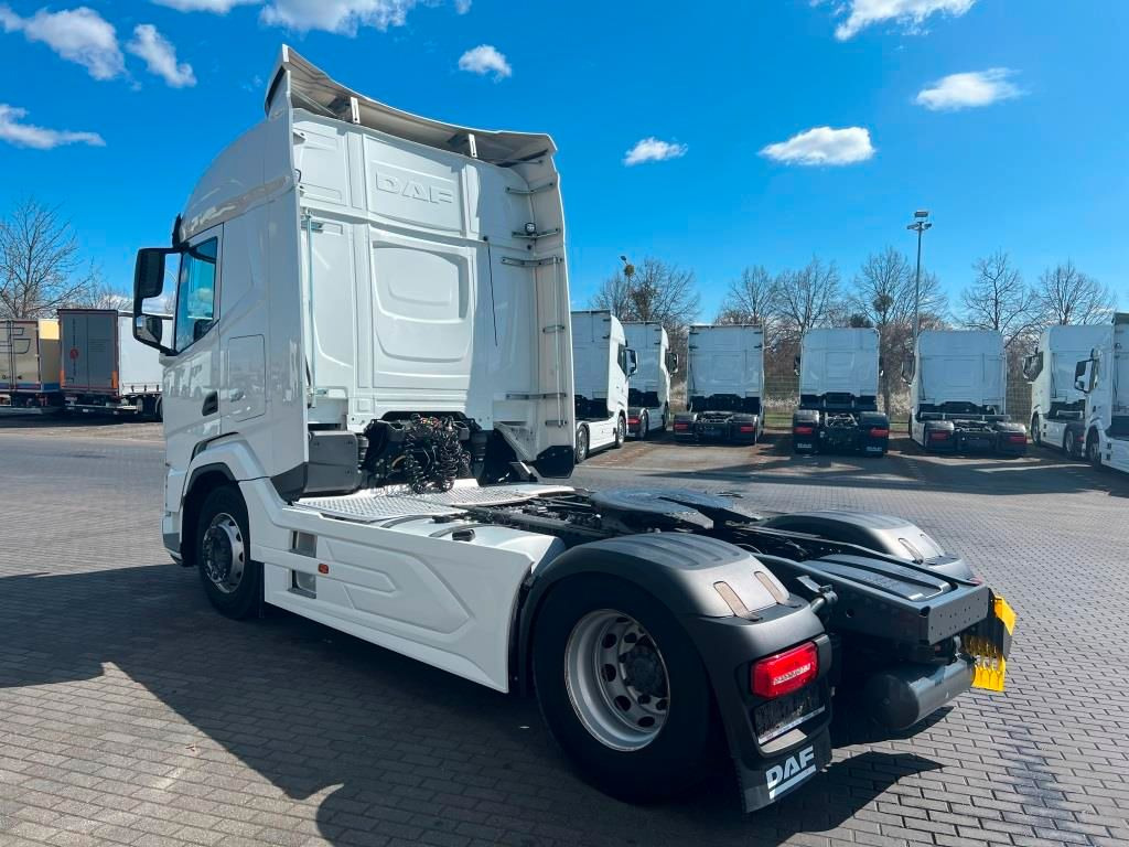 DAF XFn 480 FT ZF-Intarder Standklima 2 x Tank - Tractor unit: picture 3 DAF XFn 480 FT ZF-Intarder Standklima 2 x Tank - Tractor unit: picture 3