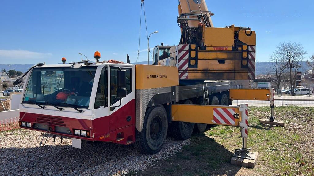 Demag AC 100 - Mobile crane: picture 1 Demag AC 100 - Mobile crane: picture 1