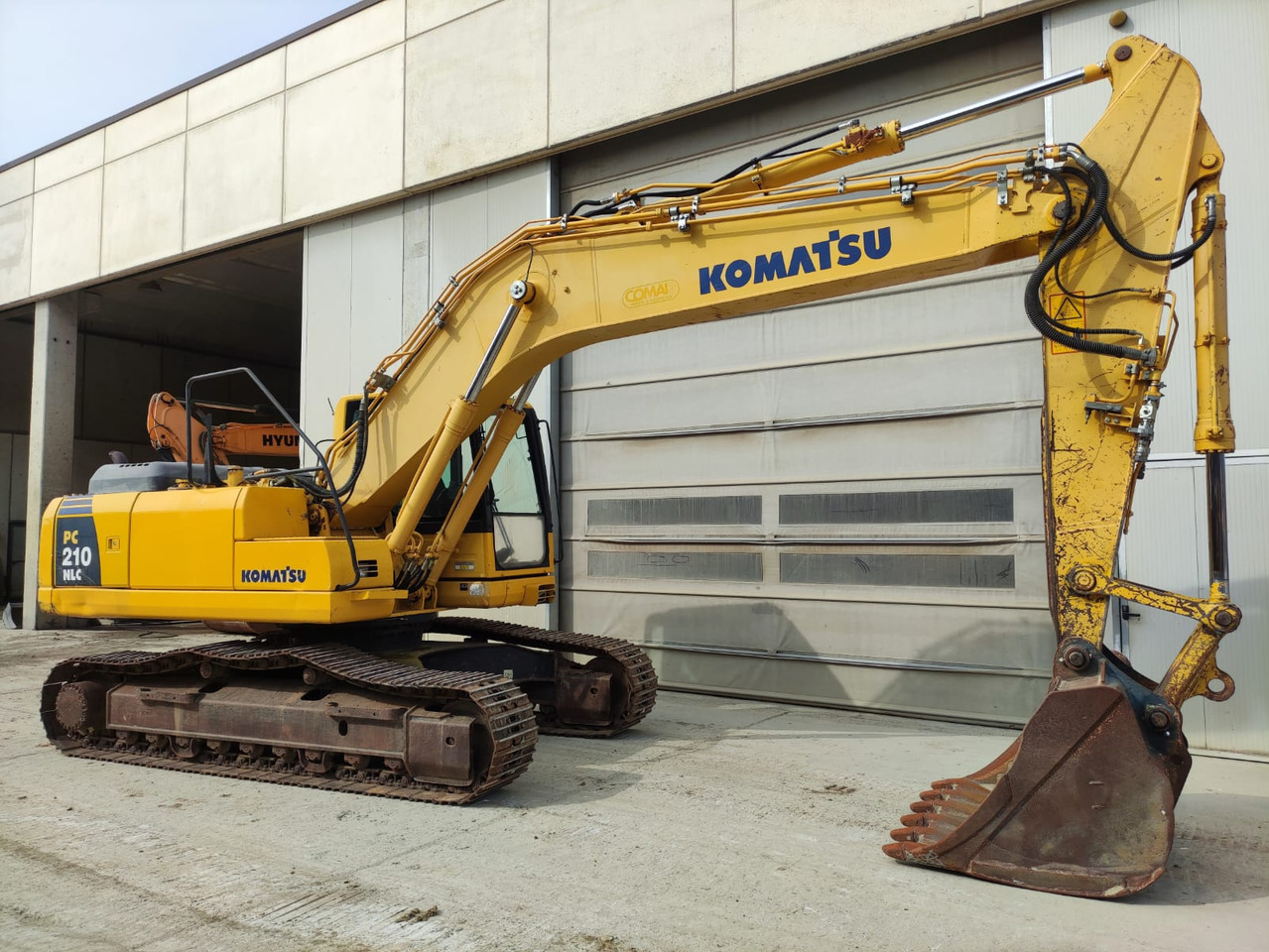KOMATSU PC210NLC-8 - Crawler excavator: picture 3 KOMATSU PC210NLC-8 - Crawler excavator: picture 3
