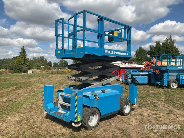 2007 Genie GS2668RT 4x4 Diesel Scissor Lift - Scissor lift: picture 1 2007 Genie GS2668RT 4x4 Diesel Scissor Lift - Scissor lift: picture 1