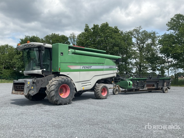 2010 Fendt 8370P Combine Harvester - Combine harvester: picture 1 2010 Fendt 8370P Combine Harvester - Combine harvester: picture 1