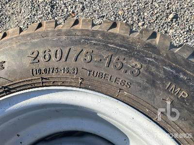 DELITIRE AW Quantity of (2) 260/75-15.3 (Un ... - Wheel and tire package: picture 4 DELITIRE AW Quantity of (2) 260/75-15.3 (Un ... - Wheel and tire package: picture 4