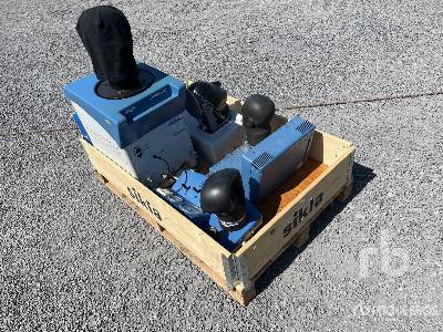 DRAEGER Quantity of (4) Respiratory Mas ... - Tool/ Equipment: picture 2 DRAEGER Quantity of (4) Respiratory Mas ... - Tool/ Equipment: picture 2