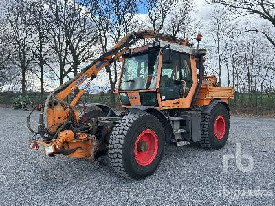 FENDT XYLON 524 - Farm tractor: picture 2 FENDT XYLON 524 - Farm tractor: picture 2