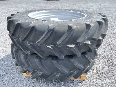 FIRESTONE PERFORMER 85 VF Quantity of (2) (Unused) - Wheel and tire package: picture 1 FIRESTONE PERFORMER 85 VF Quantity of (2) (Unused) - Wheel and tire package: picture 1