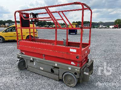 HAULOTTE COMPACT 8CU - Scissor lift: picture 2 HAULOTTE COMPACT 8CU - Scissor lift: picture 2