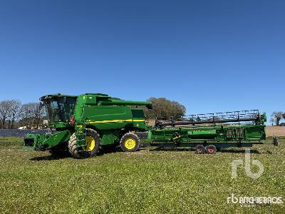 JOHN DEERE T660 HILLMASTER 4x4 - Combine harvester: picture 1 JOHN DEERE T660 HILLMASTER 4x4 - Combine harvester: picture 1
