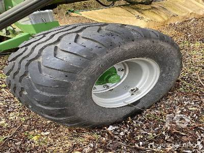 KRONE SWADRO TC 1250 - Tedder/ Rake: picture 4 KRONE SWADRO TC 1250 - Tedder/ Rake: picture 4