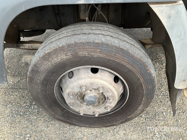 2002 Nissan Atleon 210 4x2 with Crane Rollback Truck - Tow truck: picture 5 2002 Nissan Atleon 210 4x2 with Crane Rollback Truck - Tow truck: picture 5