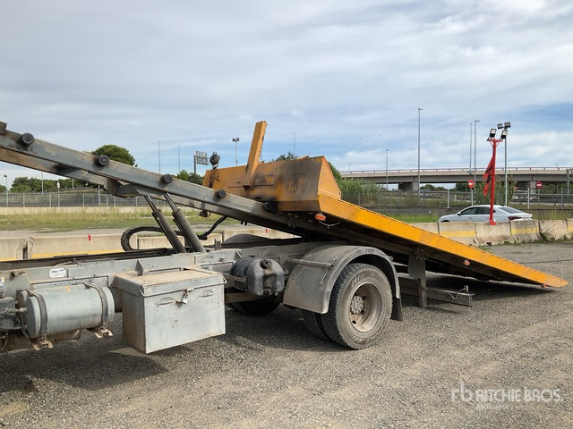 Tow truck 2002 Nissan Atleon 210 4x2 with Crane Rollback Truck: picture 6