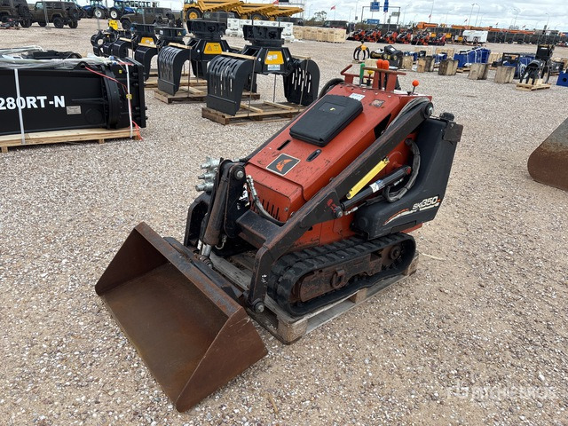 2006 Ditch Witch SK350 Compact Track Loader - Compact track loader: picture 2 2006 Ditch Witch SK350 Compact Track Loader - Compact track loader: picture 2