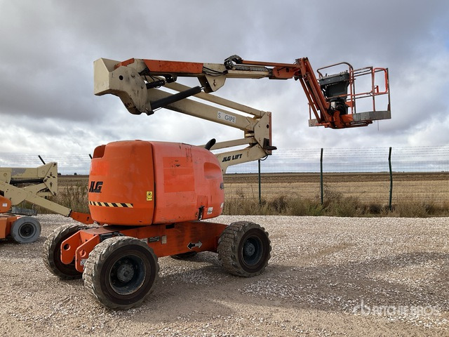 2007 JLG 450AJ 4WD Diesel Articulating Boom Lift - Articulated boom: picture 2 2007 JLG 450AJ 4WD Diesel Articulating Boom Lift - Articulated boom: picture 2