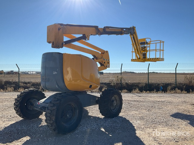 2008 Haulotte HA16PXNT 4WD Diesel Articulating Boom Lift - Articulated boom: picture 1 2008 Haulotte HA16PXNT 4WD Diesel Articulating Boom Lift - Articulated boom: picture 1