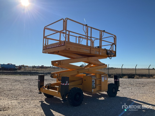 2011 Haulotte H12SX Scissor Lift - Scissor lift: picture 1 2011 Haulotte H12SX Scissor Lift - Scissor lift: picture 1