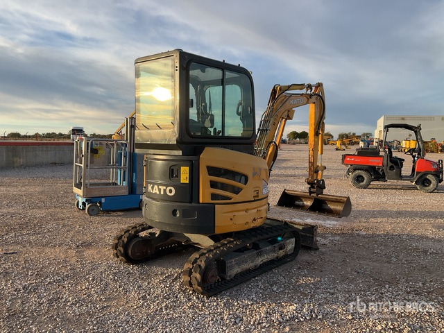 2018 Kato HD27V4 Mini Excavator: <6.6t - Mini excavator: picture 3 2018 Kato HD27V4 Mini Excavator: <6.6t - Mini excavator: picture 3