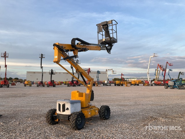 2019 Nifty-Lift HR12D 4WD Diesel Articulating Boom Lift - Articulated boom: picture 1 2019 Nifty-Lift HR12D 4WD Diesel Articulating Boom Lift - Articulated boom: picture 1
