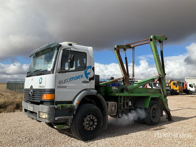 2020 Mercedes-Benz Atego 1828K 4x2 Rollback Truck - Skip loader truck: picture 2 2020 Mercedes-Benz Atego 1828K 4x2 Rollback Truck - Skip loader truck: picture 2