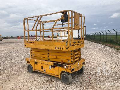 HAULOTTE COMPACT12 Electric - Scissor lift: picture 2 HAULOTTE COMPACT12 Electric - Scissor lift: picture 2