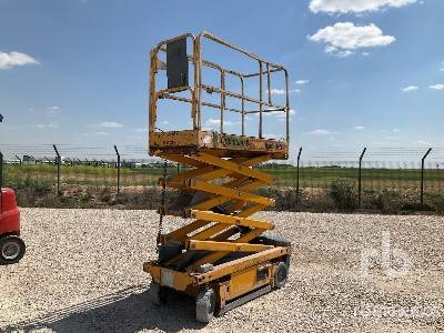HAULOTTE OPTIMUM 8AC - Scissor lift: picture 1 HAULOTTE OPTIMUM 8AC - Scissor lift: picture 1