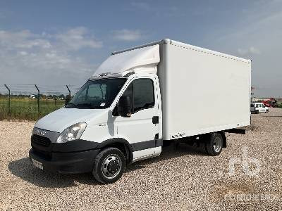 IVECO DAILY 35C15 4x2 - Box truck: picture 1 IVECO DAILY 35C15 4x2 - Box truck: picture 1