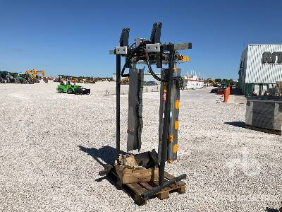 LAGARDE AX100 Harvester Machine - Farm trailer: picture 1 LAGARDE AX100 Harvester Machine - Farm trailer: picture 1